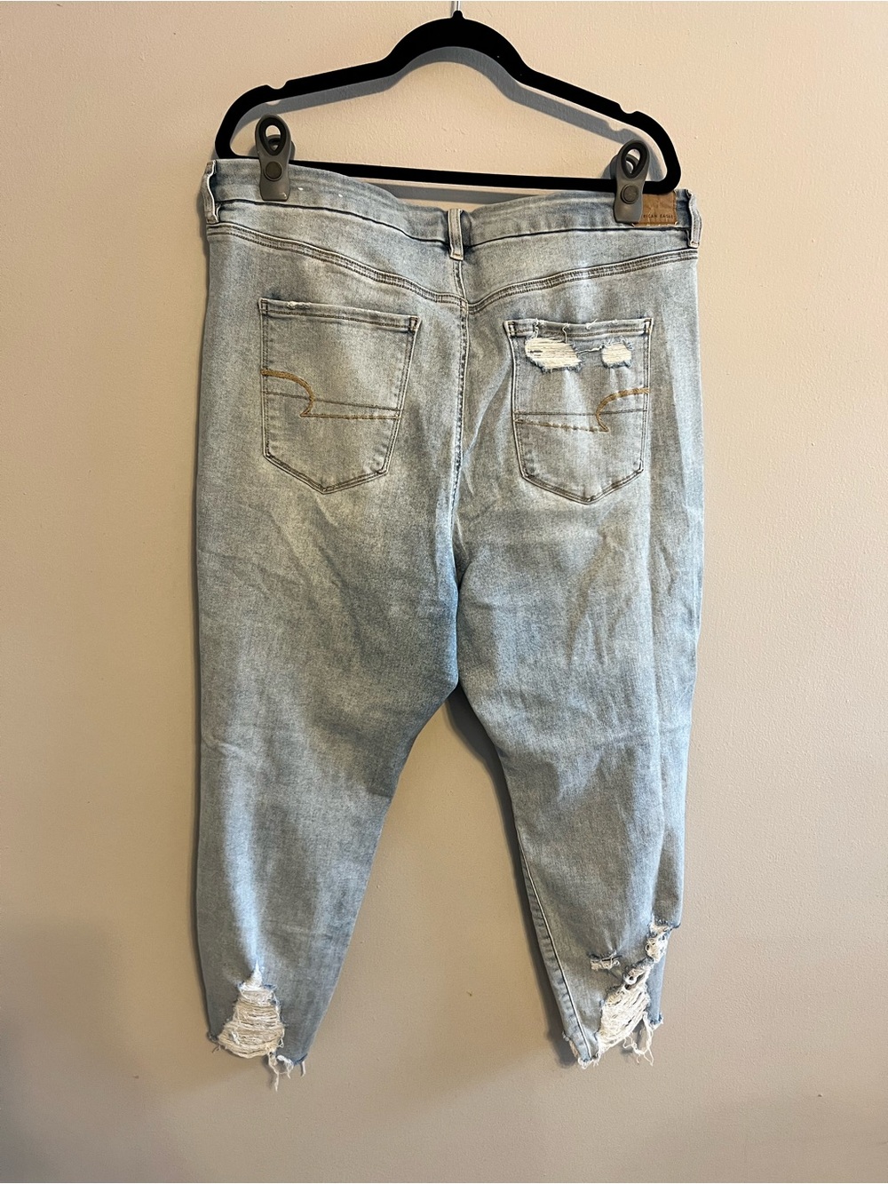 American Eagle Outfitters Curvy Hi-Rise Jegging Crop | Women’s Short - Picture 2 of 5